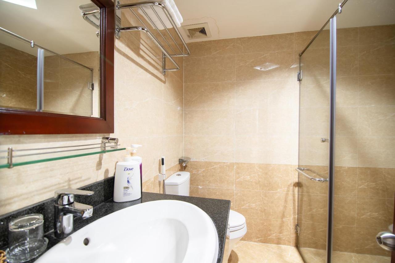 Reddoorz Plus New Sun Hotel Хошимин Екстериор снимка