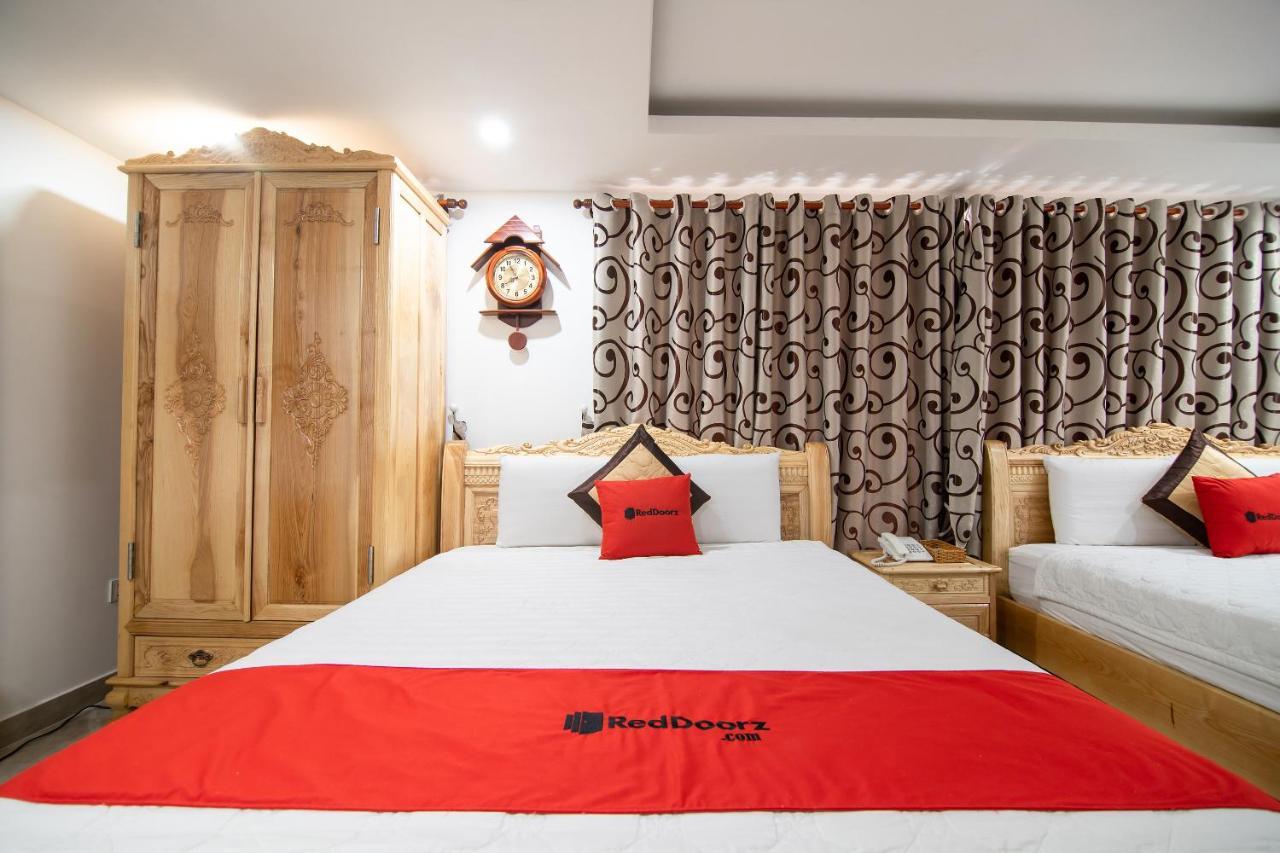 Reddoorz Plus New Sun Hotel Хошимин Екстериор снимка