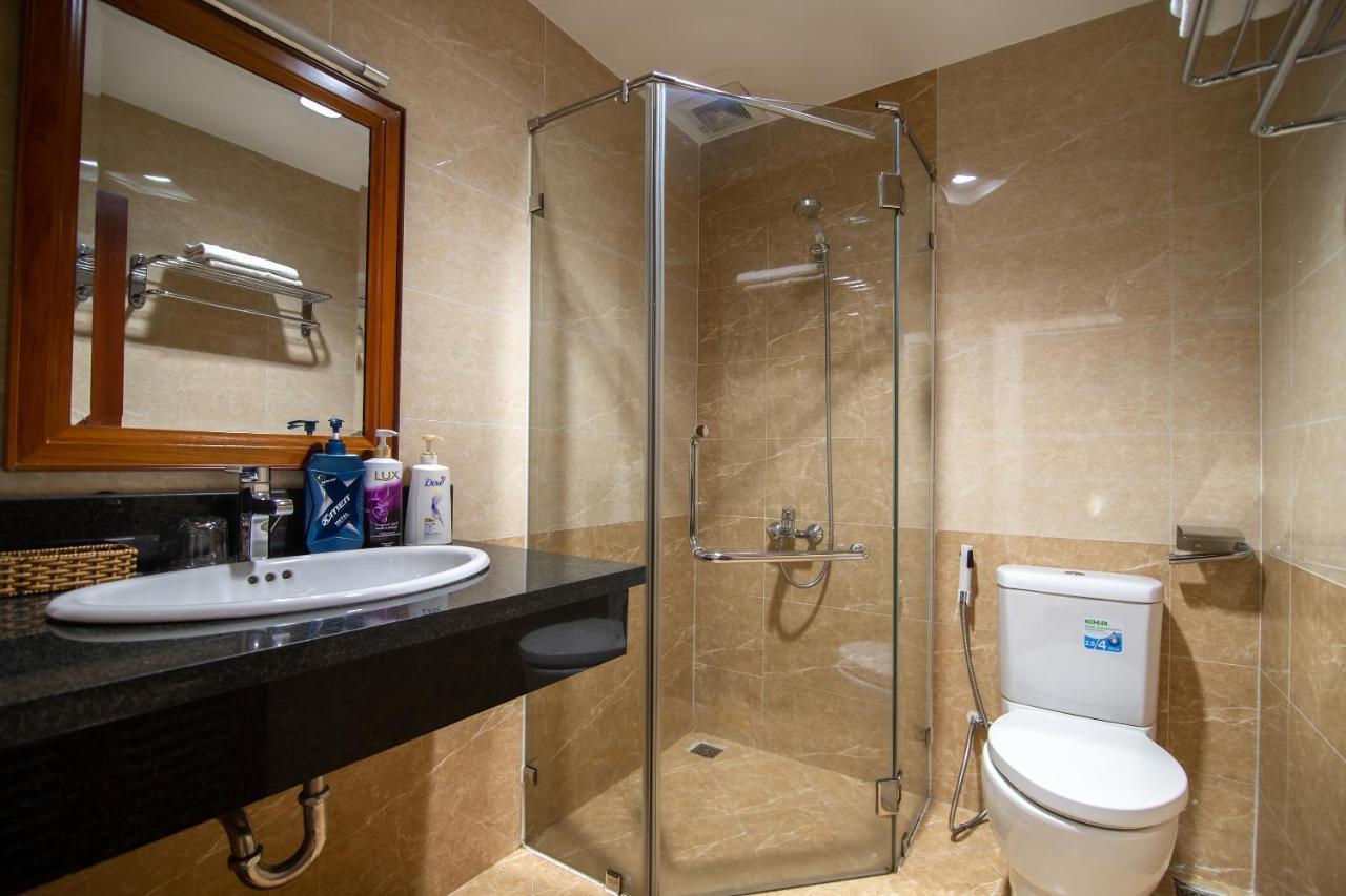 Reddoorz Plus New Sun Hotel Хошимин Екстериор снимка