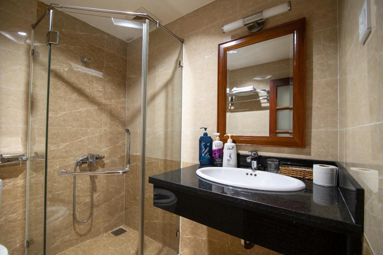 Reddoorz Plus New Sun Hotel Хошимин Екстериор снимка