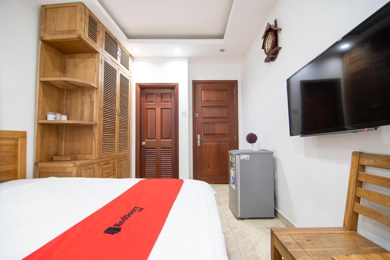 Reddoorz Plus New Sun Hotel Хошимин Екстериор снимка