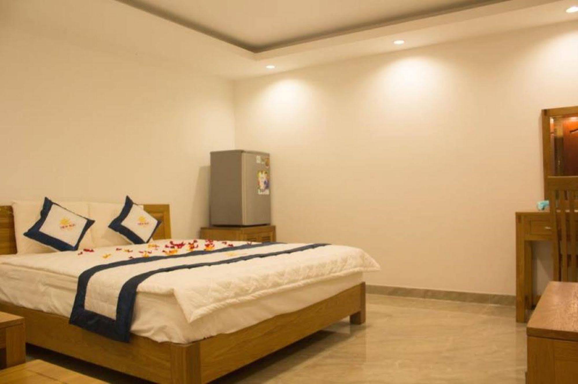 Reddoorz Plus New Sun Hotel Хошимин Екстериор снимка