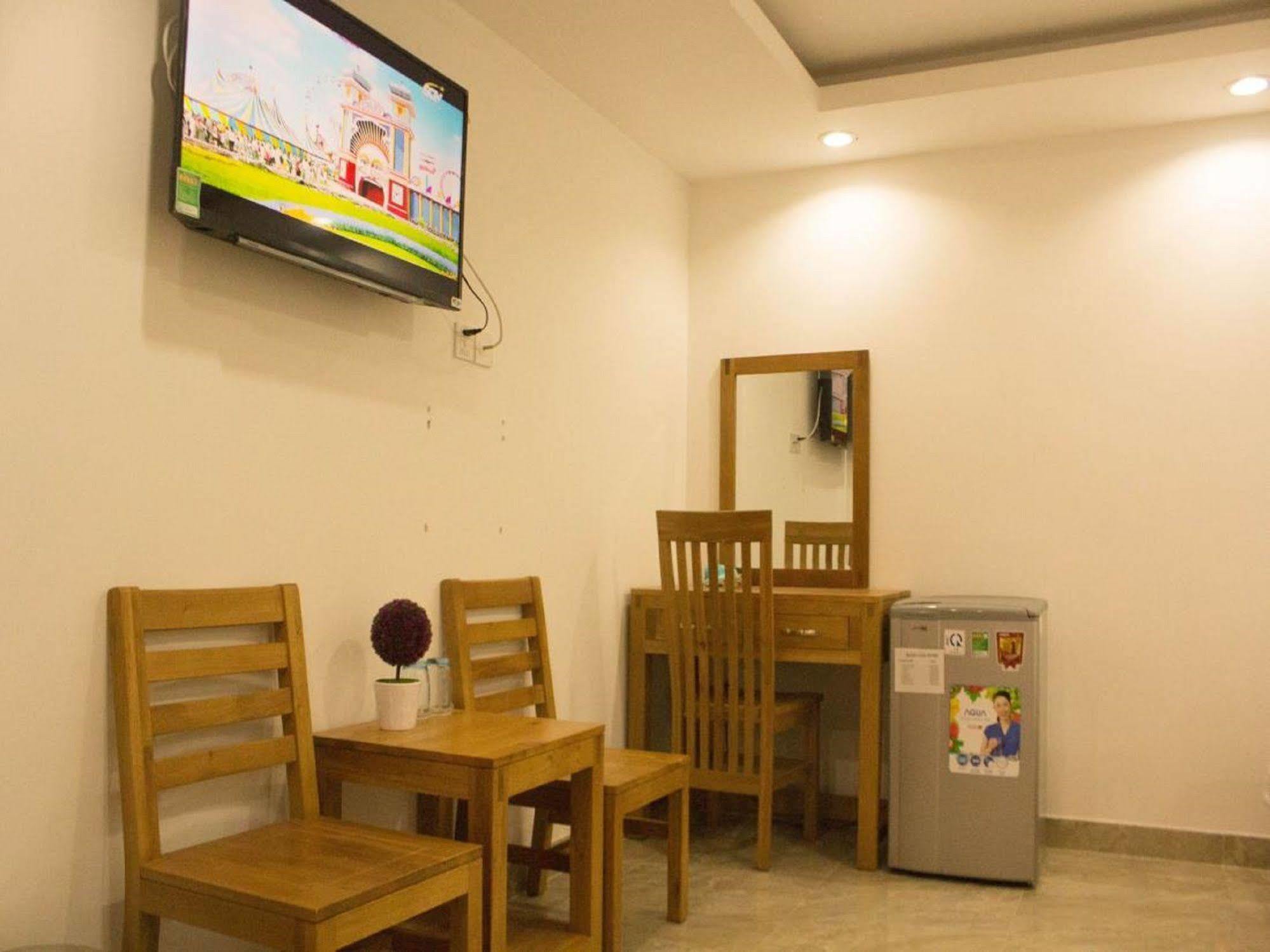 Reddoorz Plus New Sun Hotel Хошимин Екстериор снимка